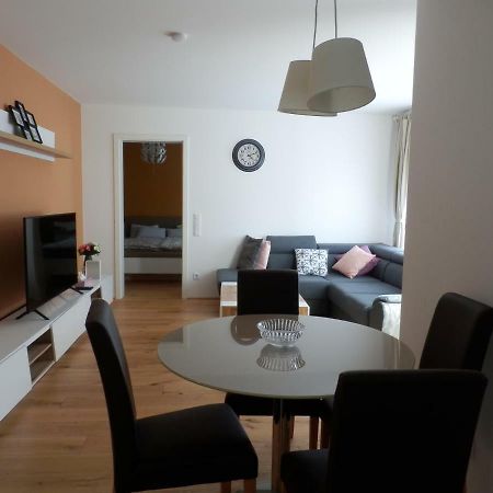 비엔나 Spacious, Modern 1-Bdrm Apt Near Vic & Austria Ctr 아파트 외부 사진