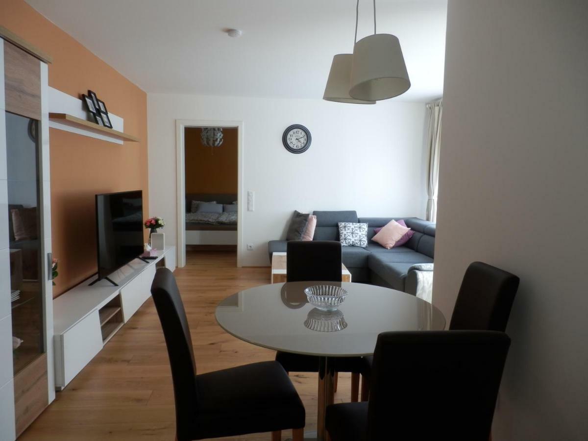 비엔나 Spacious, Modern 1-Bdrm Apt Near Vic & Austria Ctr 아파트 외부 사진