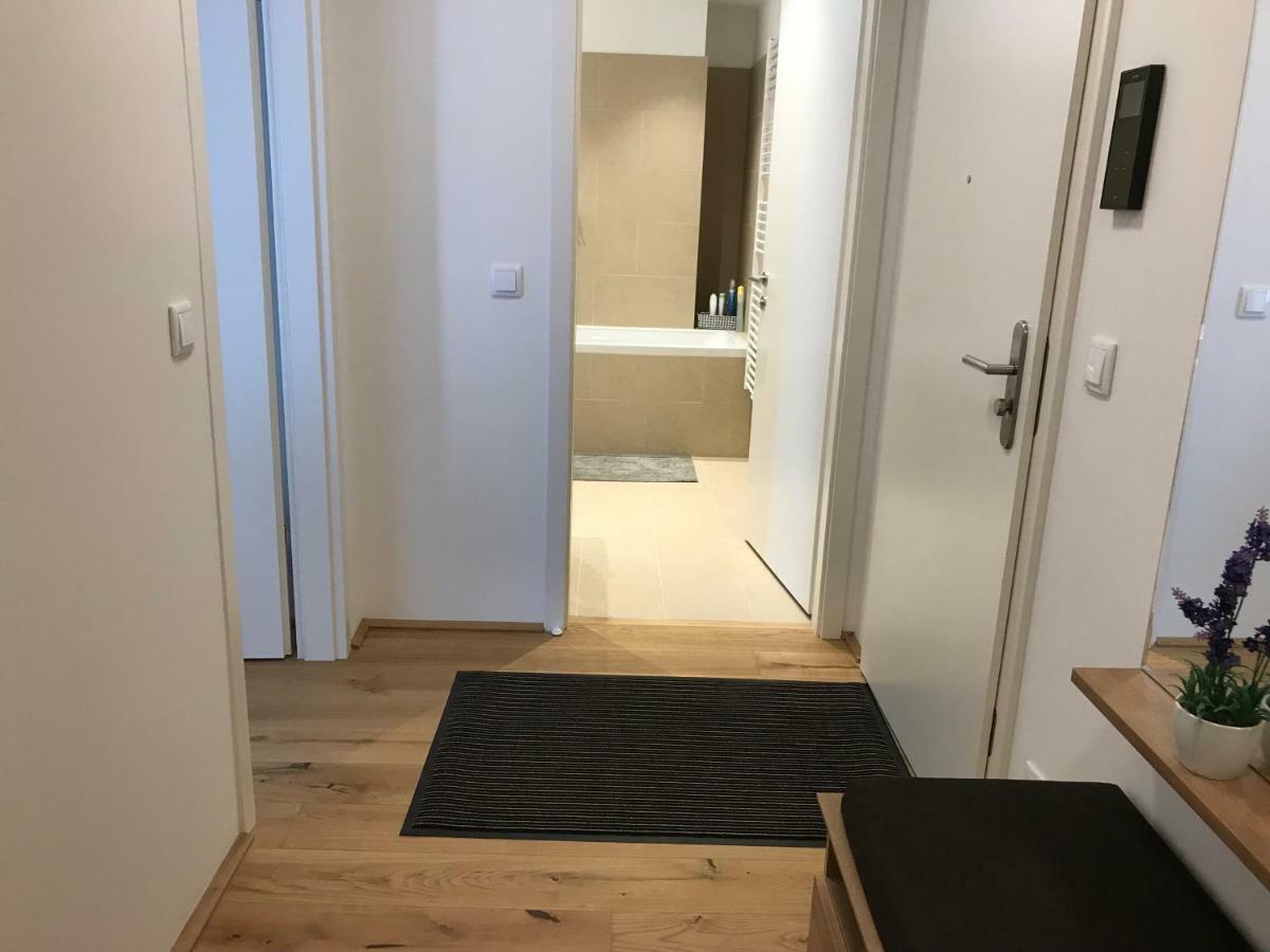 비엔나 Spacious, Modern 1-Bdrm Apt Near Vic & Austria Ctr 아파트 외부 사진