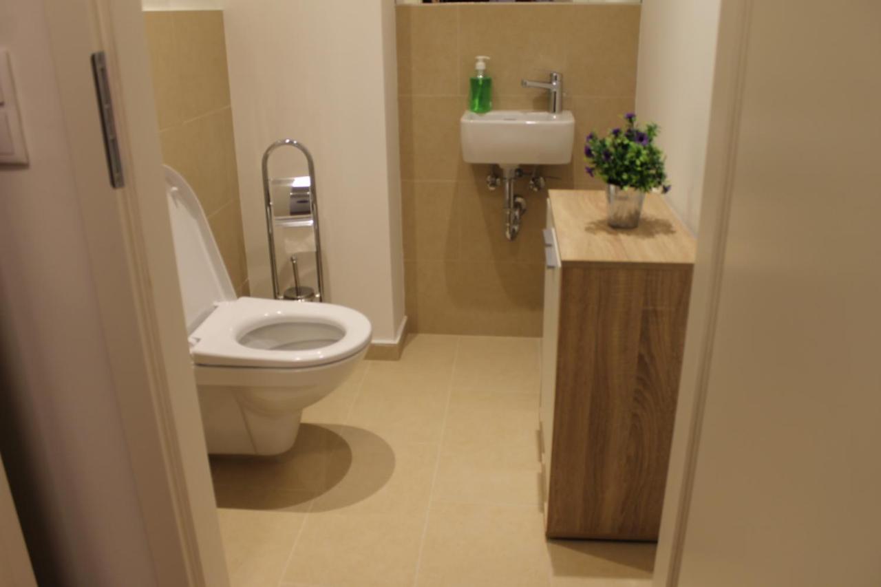 비엔나 Spacious, Modern 1-Bdrm Apt Near Vic & Austria Ctr 아파트 외부 사진